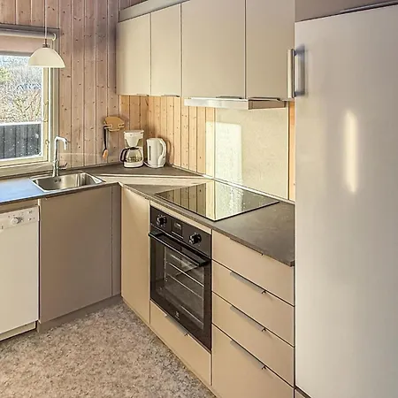 4 Bedroom Beautiful In *